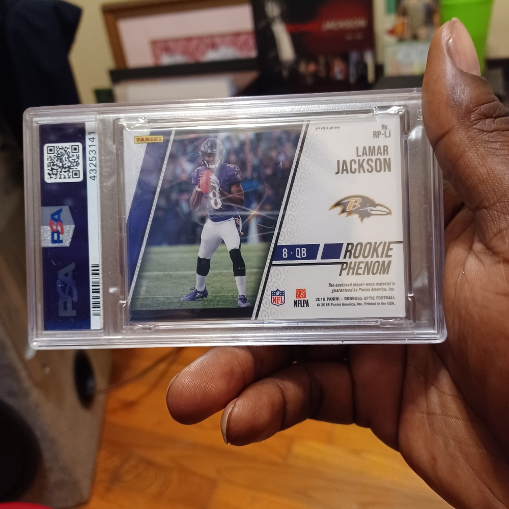 2018 Lamar Jackson Rookie Phenoms HRZ Yellow Red PSA 9 - Picture 3 of 3